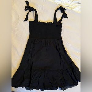 Aerie, Small black Smocked tie shoulder summer dress
